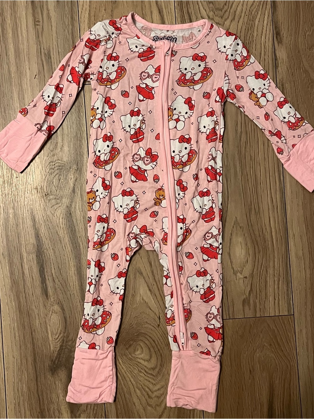 Hello Kitty sleeper